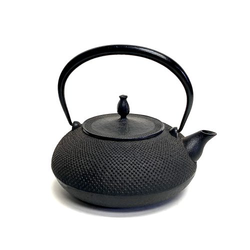 Hiramaru Arare Nambu Tekki Iron Kettle - Gessato Design Store