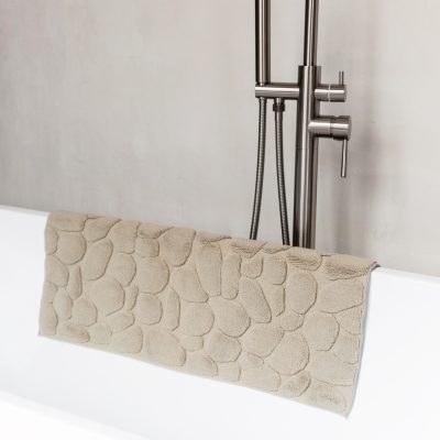 Ishikoro Pebble Bath Mat, Light Grey - Gessato Design Store