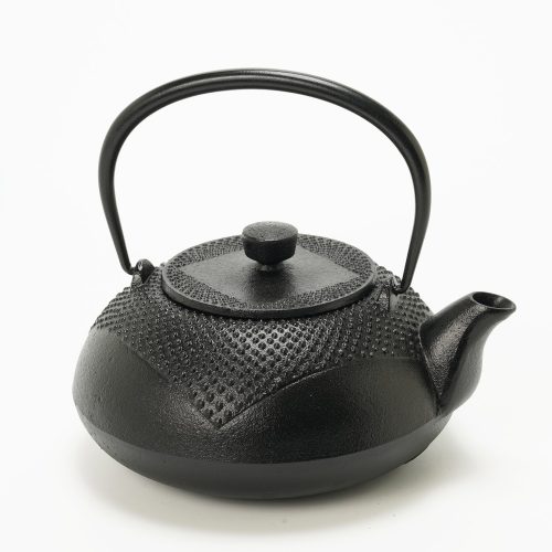 Square Maru Arare Nambu Tekki Iron Kettle - Gessato Design Store