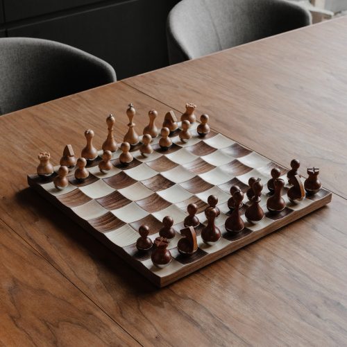 Wobble Chess Set - Gessato Design Store