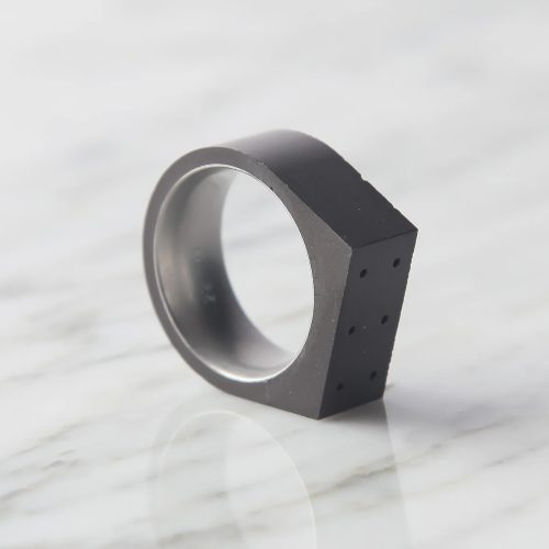 Tatami Concrete Ring, Dark Grey - Gessato Design Store