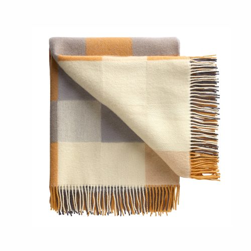 Silkeborg Uldspinderi Plain Beat Throw - Gessato Design Store