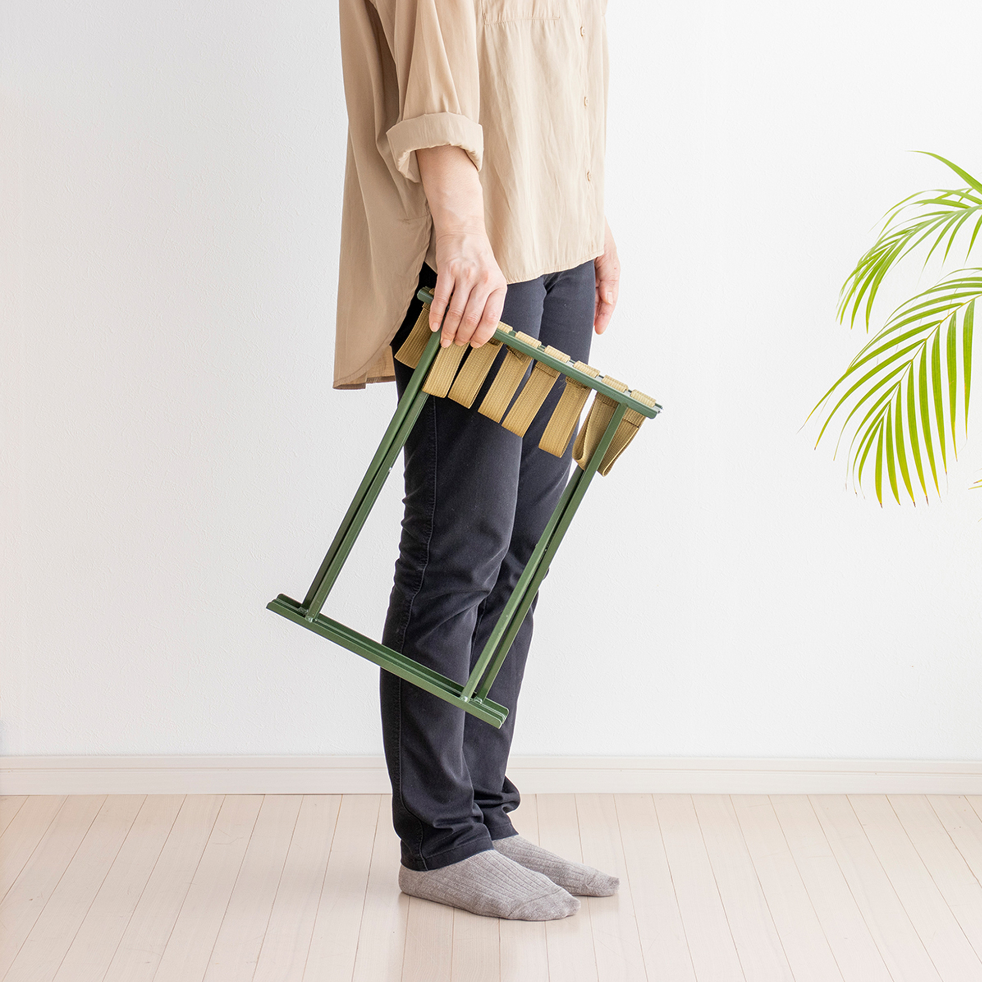Amabro - Amabro Folding Belt Stool | Gessato Design Store