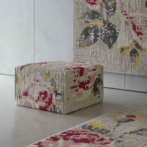 canevas-spaces-square-flowers-pouf-gessato-7