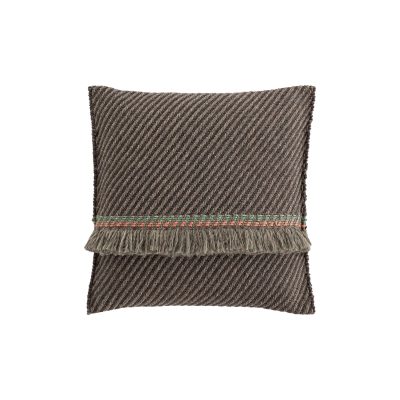garden-layers-big-outdoor-cushion-diagonal-gessato-5