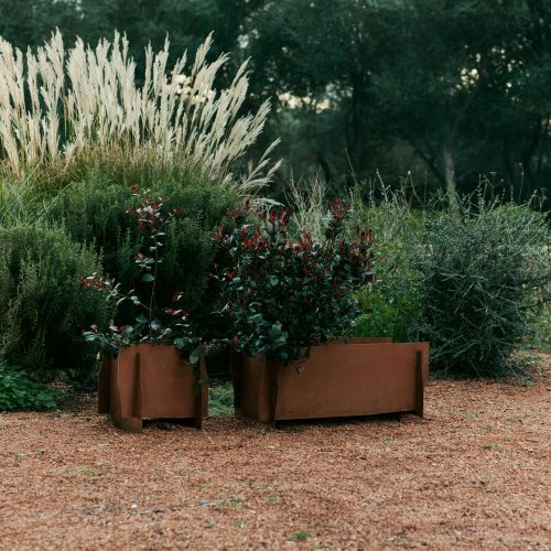 lapel-outdoor-corten-steel-planter-gessato-6