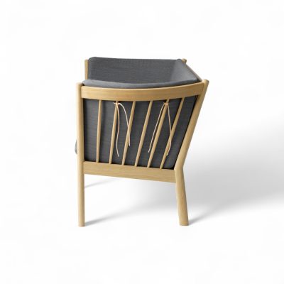 j148-2-seater-sofa-gessato-6