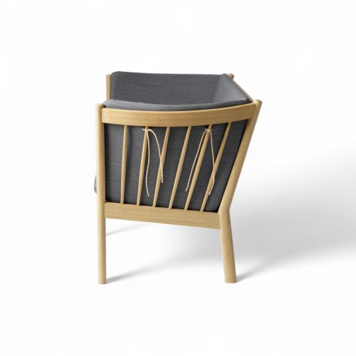 j148-2-seater-sofa-gessato-6