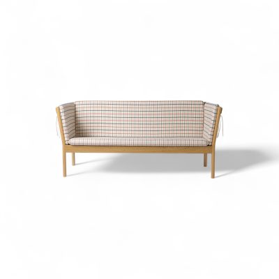 j149-3-seater-sofa-gessato-23