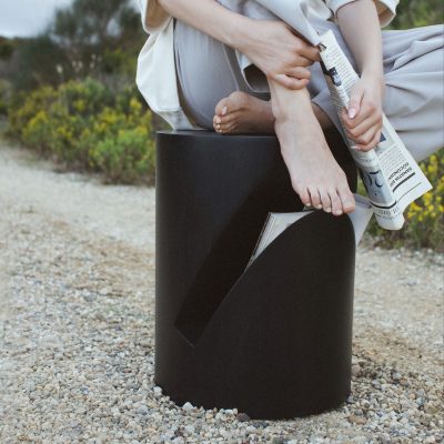 cylinder-side-table-with-magazine-holder-gessato-10