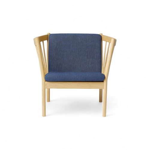fdb-mobler-j146-armchair-gessato-2