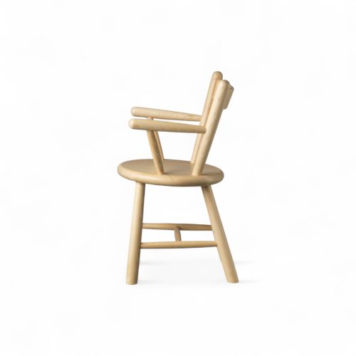 fdb-mobler-p9-childrens-chair-gessato-11