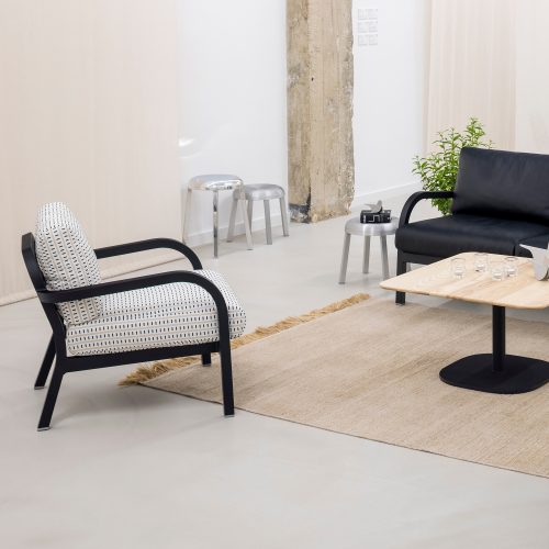 emeco-navy-lounge-armchair-black-frame-gessato-2