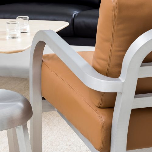 emeco-navy-lounge-armchair-hand-brushed-frame-gessato-3