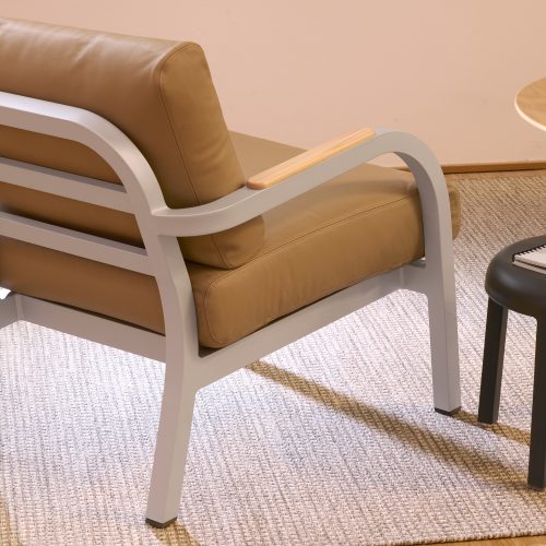 emeco-navy-lounge-armchair-hand-brushed-frame-gessato-4