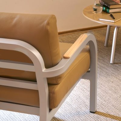 emeco-navy-lounge-armchair-hand-brushed-frame-gessato-6