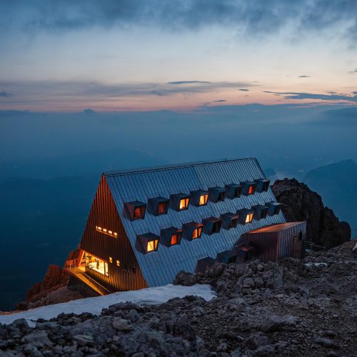 gestalten-alpine-refuges-gessato-6