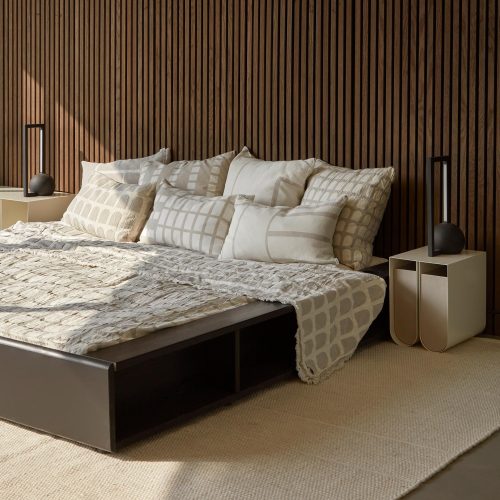 kiristina-dam-curved-side-table-gessato-9