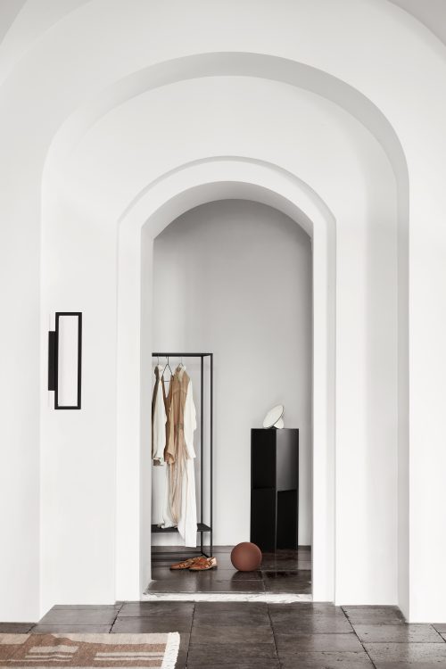 kristina-dam-pedestal-table-gessato-15