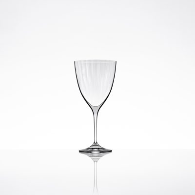 lines-red-wine-1