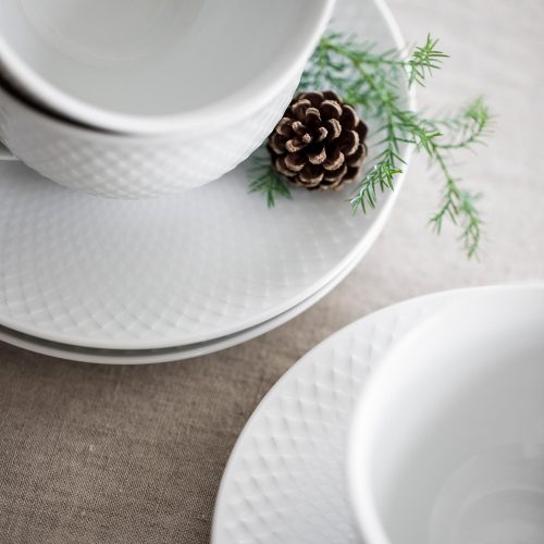 rhombe-tea-cup-with-matching-saucer-white-gessato-3