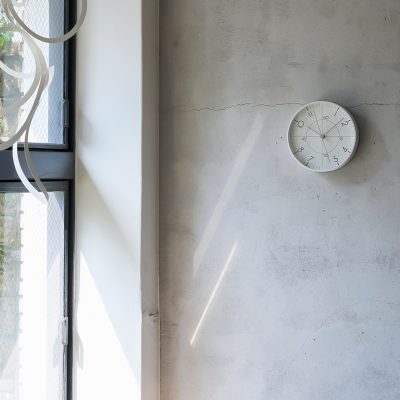 earth-wall-clock-less-1