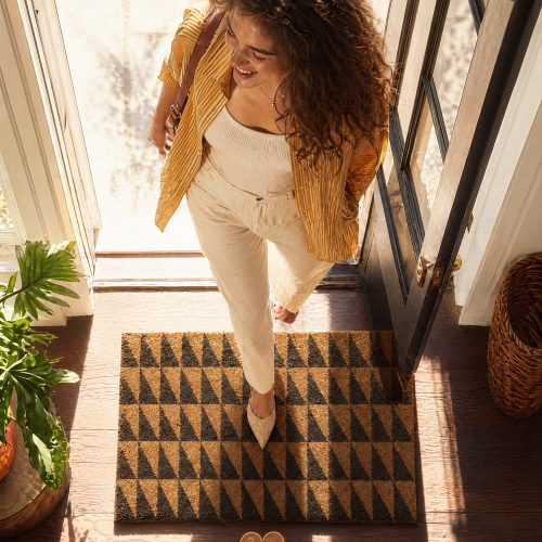 geometric-triangle-coir-doormat-gessato-10