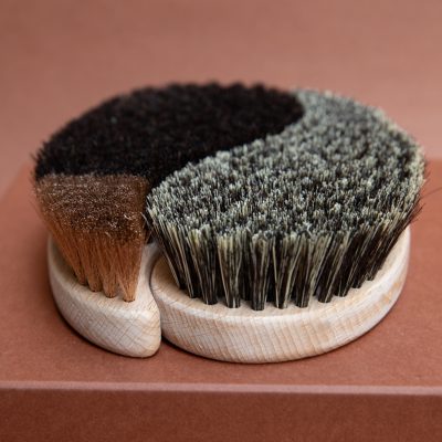 lee-dog-brush-1