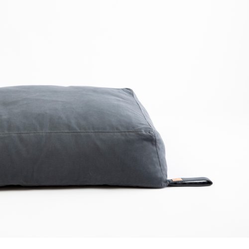 yousuf-organic-cotton-dog-cushion-gessato-11