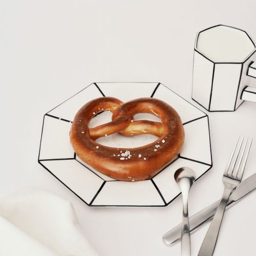 carte-blanche-folded-porcelain-dessert-plate-gessato-4