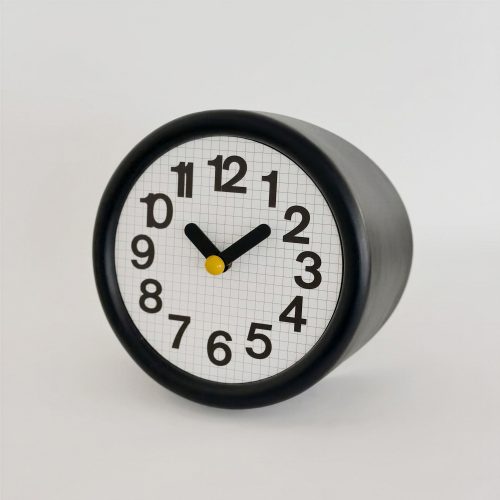 corner-clock-black-2