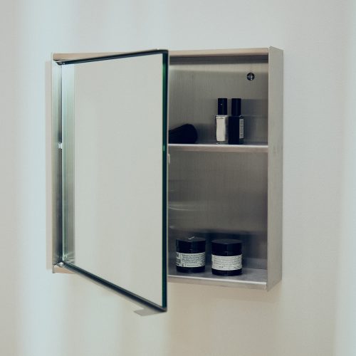 form-refine-taper-stainless-steel-mirror-cabinet-gessato-6