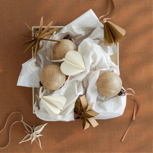 kiseky-wood-look-glass-ornament-set-of-4-gessato-2