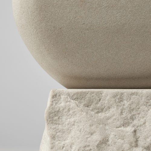 kristina-dam-momentum-sandstone-sculpture-gessato-10