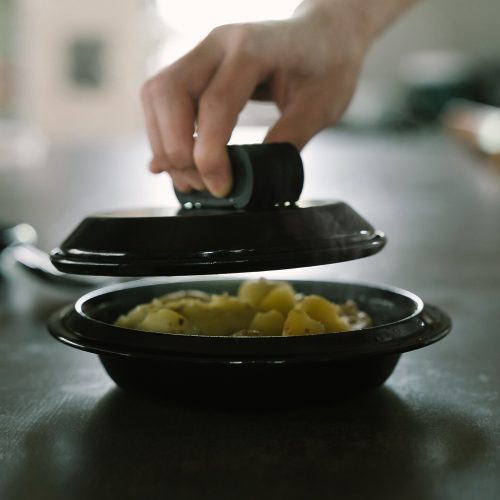 skillet-plate-and-self-pot-22