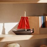 le-misainier-black-wooden-toy-boat-gessato-6