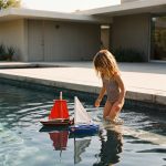 maison-tirot-le-sloop-wooden-toy-sailboat-gessato-3
