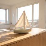 maison-tirot-le-sloop-wooden-toy-sailboat-gessato-7