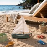 maison-tirot-le-sloop-wooden-toy-sailboat-gessato-9