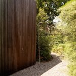 serpentine-stainless-steel-outdoor-shower-gessato-14