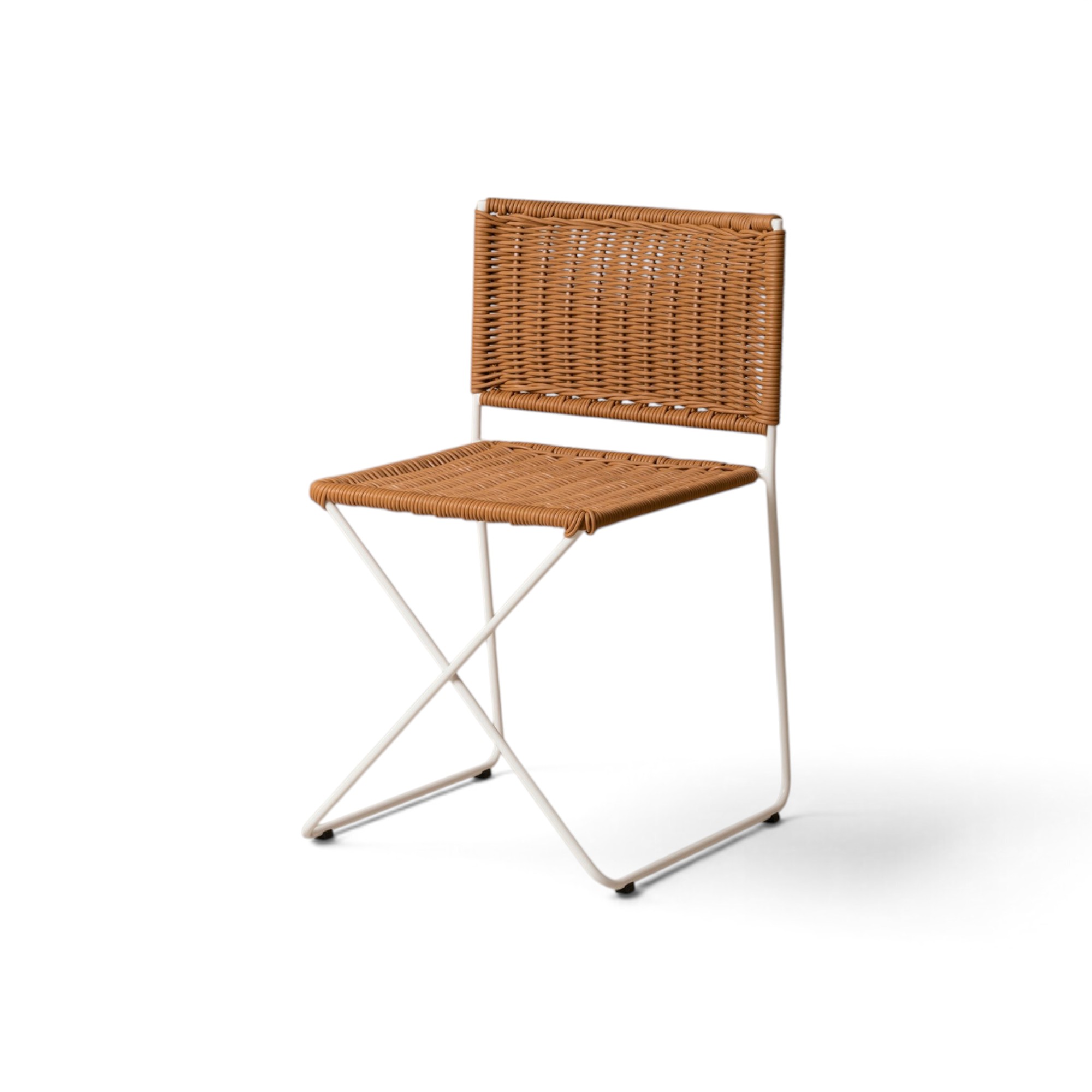 Natural Rattan / White Frame