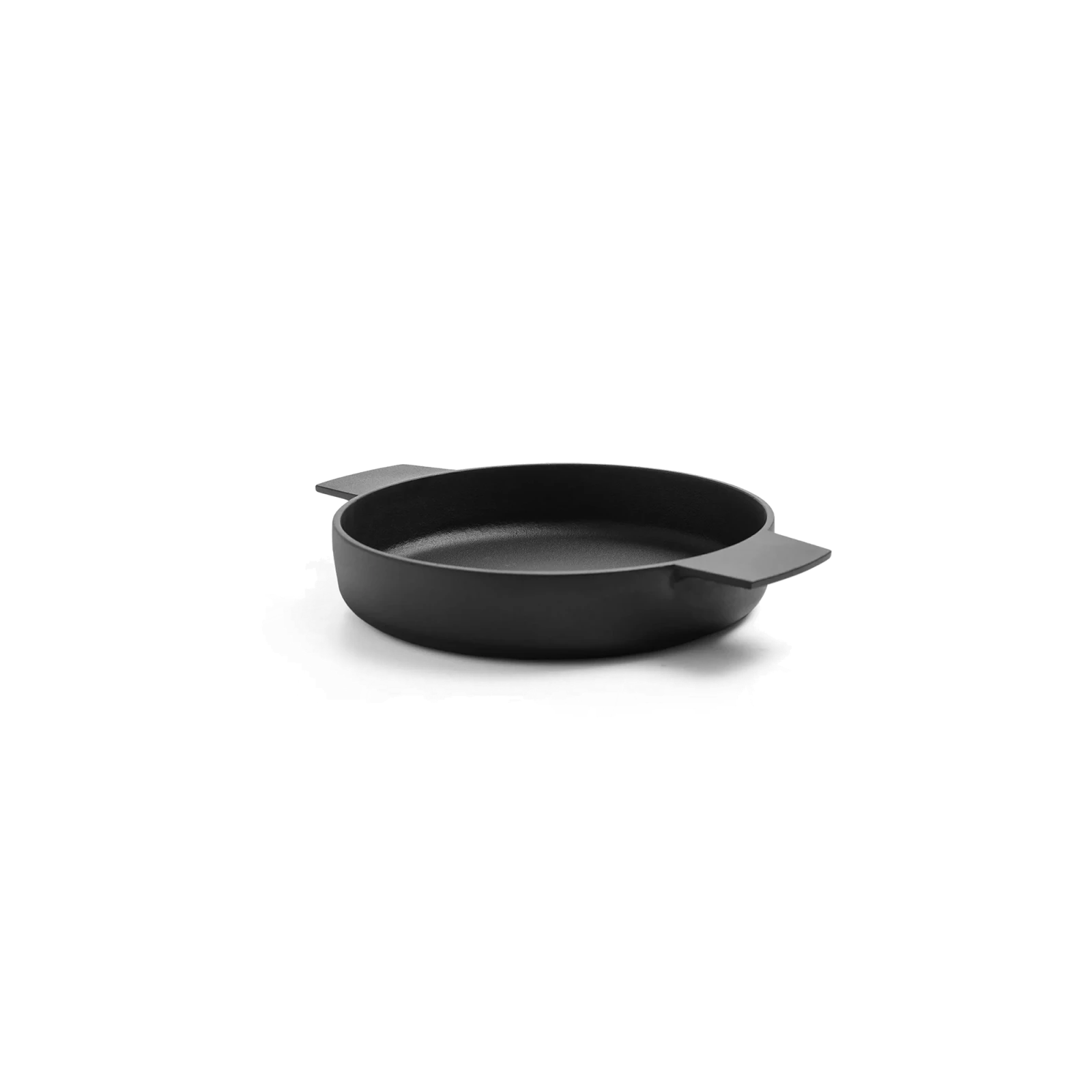 Nambu Tekki Cast Iron Baker Pan, Small - Gessato Design Store