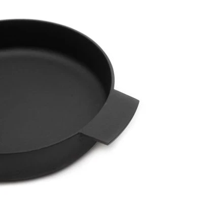 Nambu Tekki Cast Iron Baker Pan, Small - Gessato Design Store