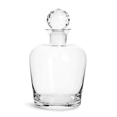 club-beverage-carafe-2
