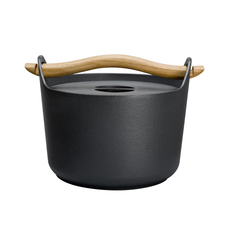 sarpaneva-cast-iron-casserole-pot-1