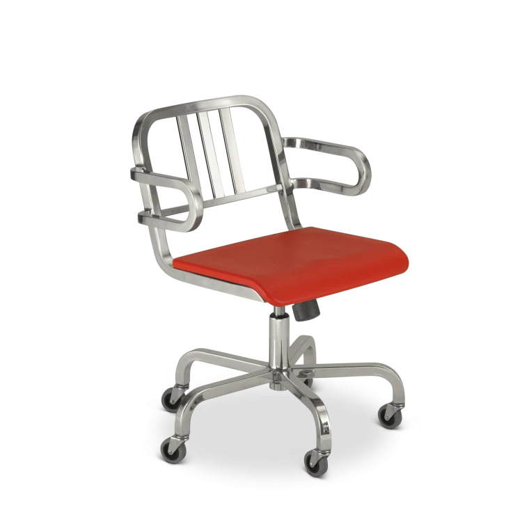 Nine-0 Swivel Armchair, Red