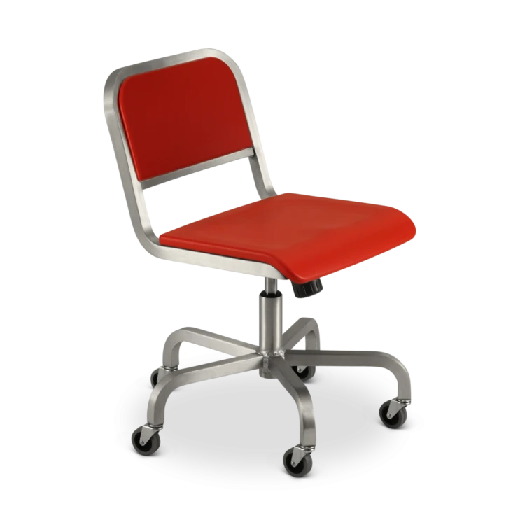 Nine-0 Swivel Chair, Red