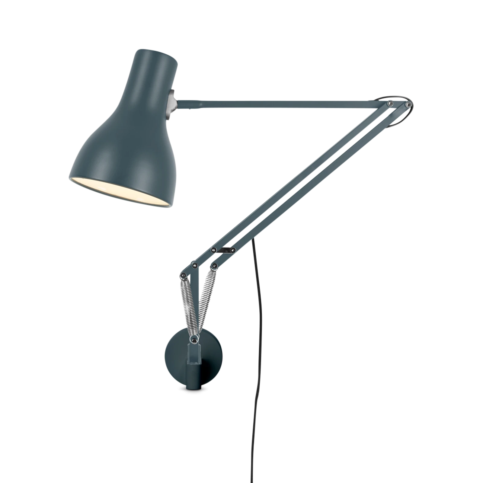type-75-lamp-with-wall-bracket-1