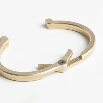 snap-cuff-steel-brass-4