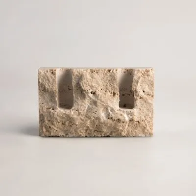 snug-candle-holder-bone-white-travertine-raw-3